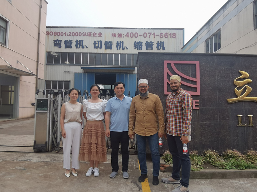 Cooperation with foreign customers 3