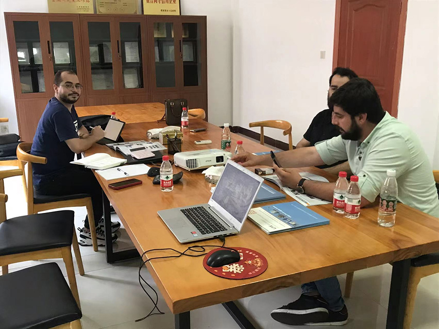Cooperation with foreign customers 1
