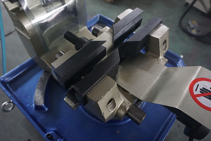 PNEUMATIC PIPE CUTTING MACHINE插图3