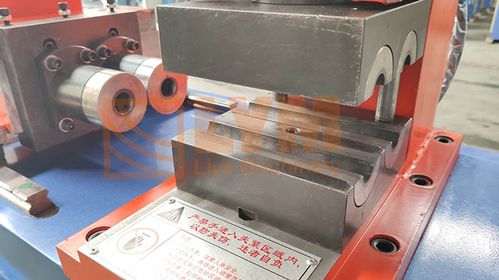 TUBE END FORMING MACHINE TWO-STATION TYPE插图1