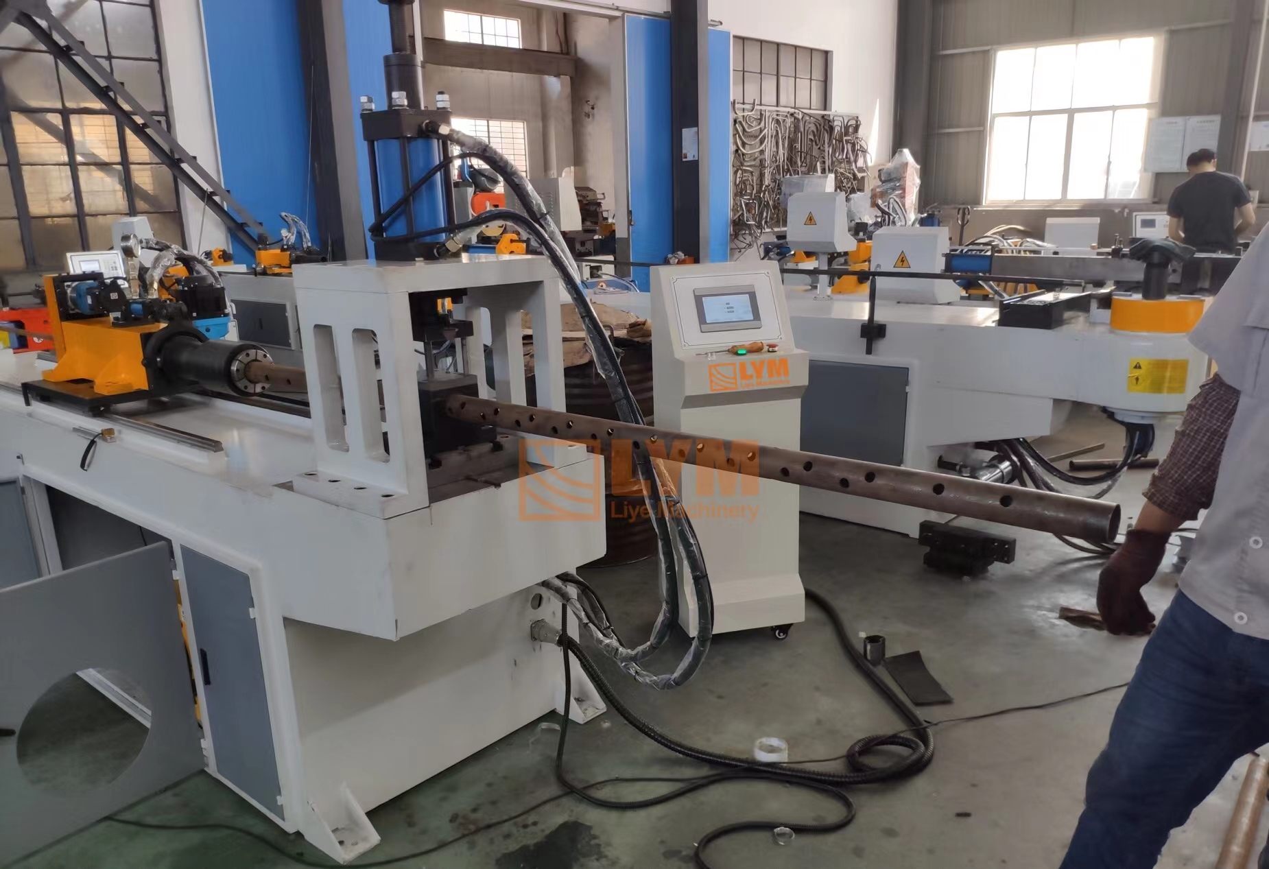 SINGLE CYLINDER TUBE HOLE PUNCHING MACHINE插图