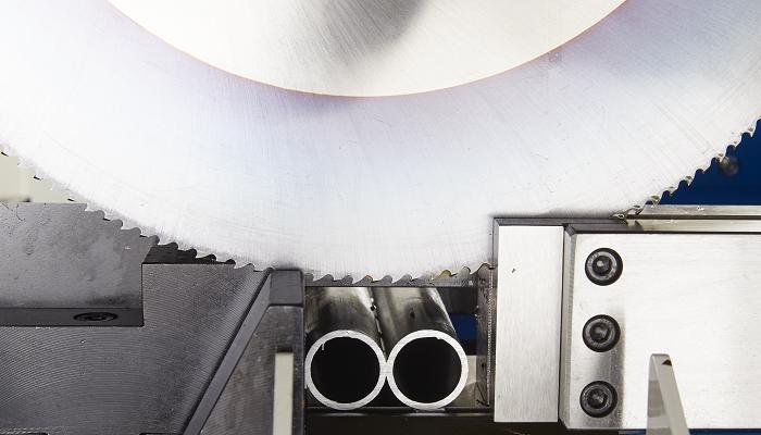 AUTOMATIC CNC TUBE CUTTING MACHINE WITH HEAD ROTATION AND TAILINGS CUTTING FUNCTION插图