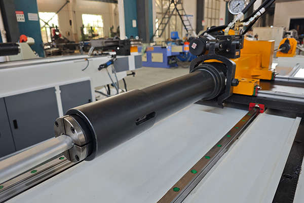 DW38CNC3A1S-C High Performance 3 Axis CNC Tube Pipe Bending Machine with Punching插图1