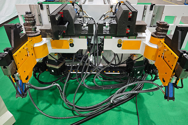 DW25CNC8A3S-T-Ⅱ Double Head Left and Right Pipe Bending Machine插图3