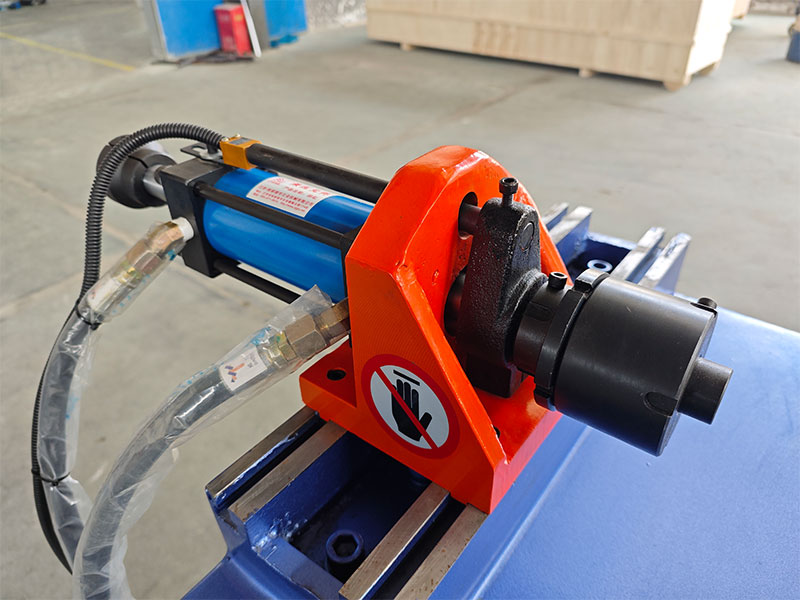 DW50CNC2A2S 2-Axis Servo Pipe Bender with Double-Layer Tooling插图