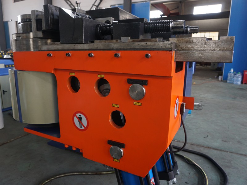 DW114NC Semi-Automatic Pipe Bender插图1
