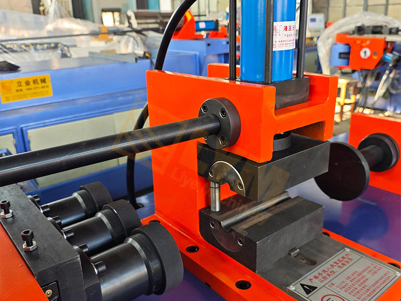 SG40 Three-Station Tube Shrinking Machine插图1