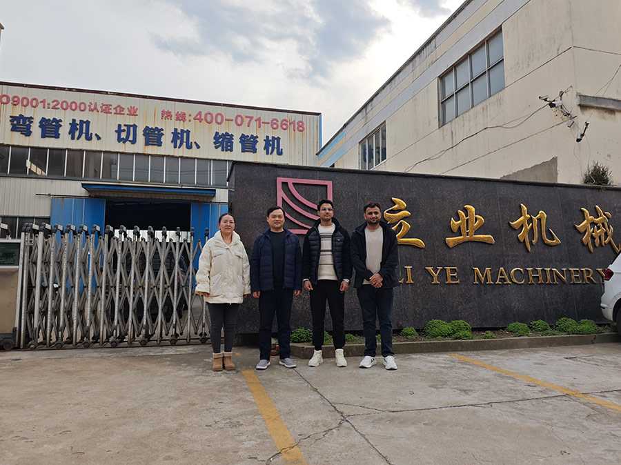 Cooperation with foreign customers 26