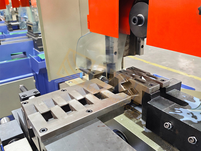 YJ355CNC Fully Automatic Pipe Cutting Machine (Servo Feeding, Left and Right Clamping)插图3