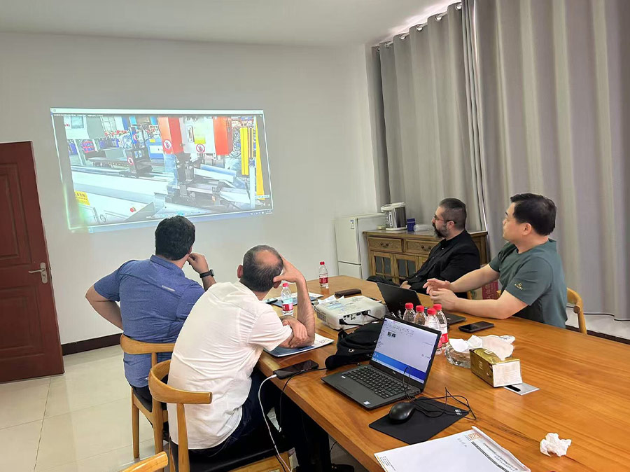 Cooperation with foreign customers 24