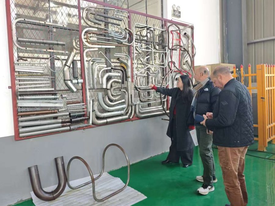 Cooperation with foreign customers 27