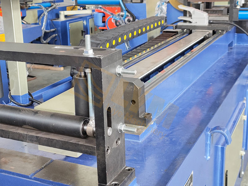 YJ425CNC Fully Automatic Pipe Cutting Machine (Servo Feeding, Lateral Infeed Type)插图4